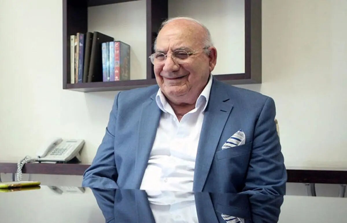 حشمت مهاجرانی در باشگاه استقلال پست می‌گیرد؟