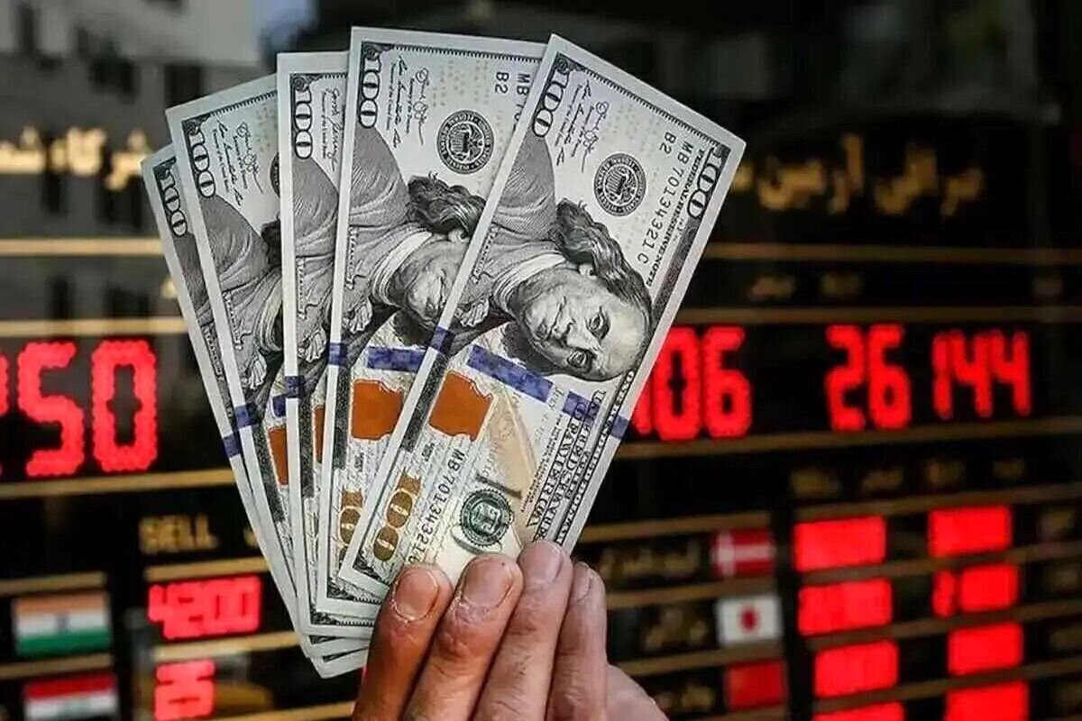 قیمت دلار امروز دوشنبه ۲۲ اردیبهشت ۱۴۰۴؛ دلار آزاد یک روز بعد از مذاکره ایران و آمریکا چند شد؟