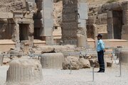 ماجرا کامل جلوگیری از سرقت یک کتیبه از تخت جمشید