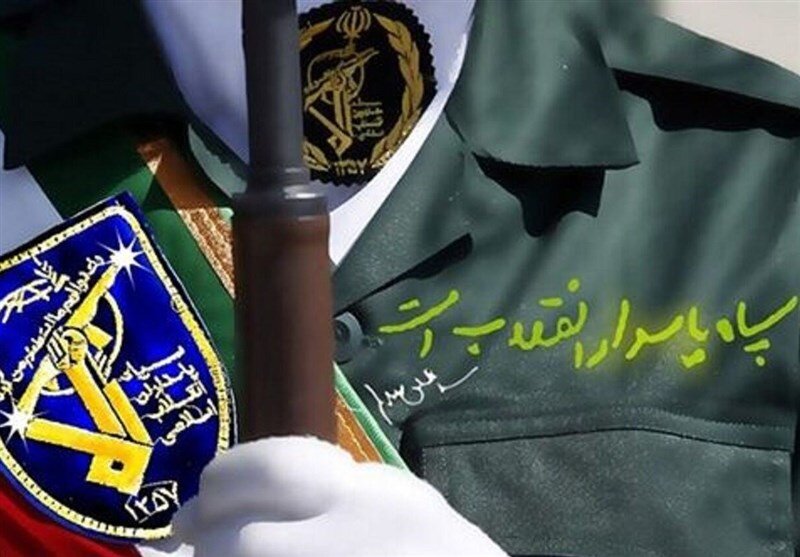 انهدام ناوهای جنگی متخاصم با موشک ضدکشتی سپاه