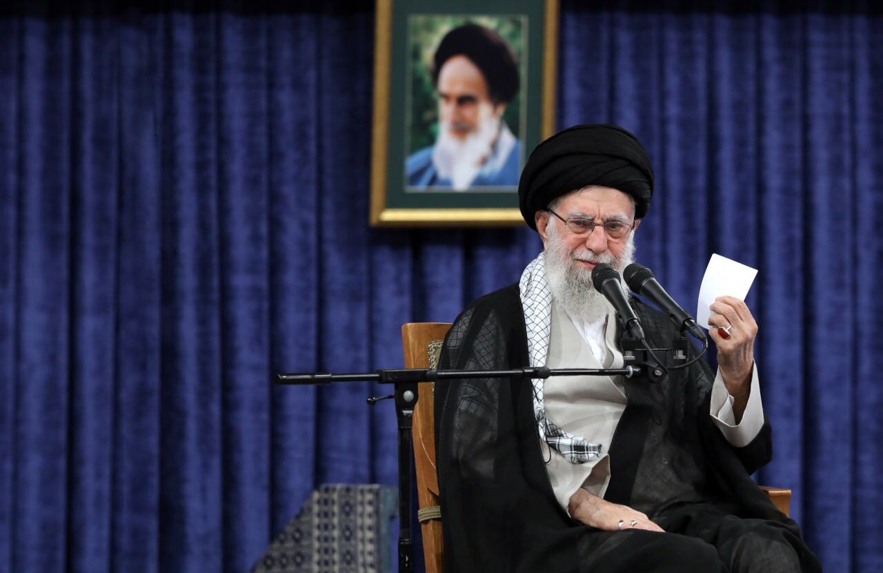 جواب قاطع رهبری درباره برنامه هسته‌ای ایران +ویدیو