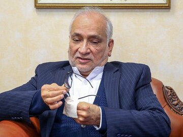 واکنش حسین مرعشی به کُری‌خوانی بابک زنجانی