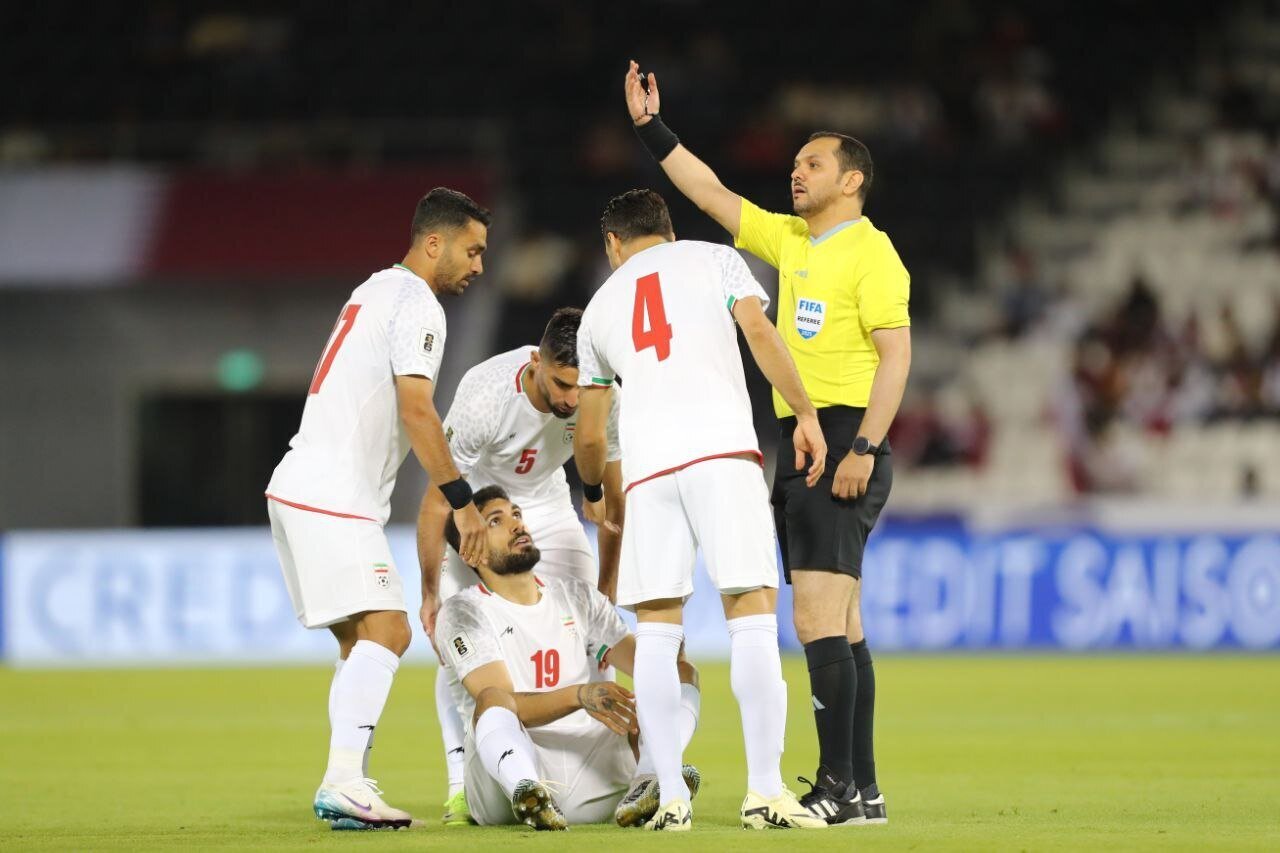 بازیکنان تیم ملی یاد الهه حسینزاده را در قطر گرامی داشتند +عکس