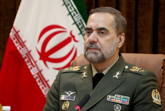 امیر آشتیانی:صهیونیست ها آماده پاسخ محکم، کوبنده و دردآور ایران باشند