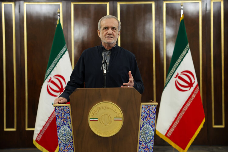 رئیسجمهور: پاسخ مشروع و قدرتمند جمهوری اسلامی ایران، دشمن را از اقدام احمقانه خود پشیمان خواهد کرد رئیسجمهور: پاسخ مشروع و قدرتمند جمهوری اسلامی ایران، دشمن را از اقدام احمقانه خود پشیمان خواهد کرد