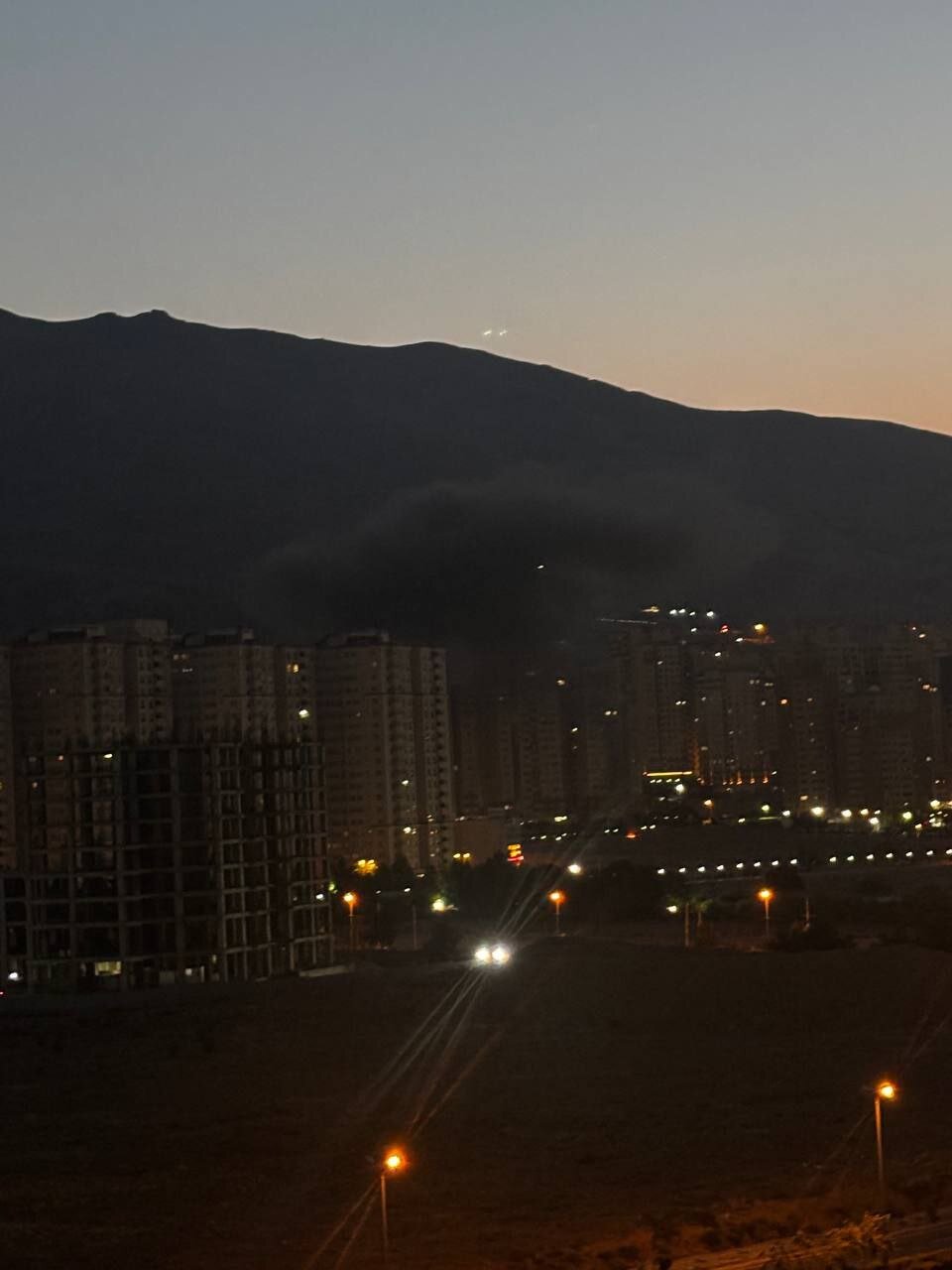 وجود دود غلیظ در محدوده چیتگر تهران +عکس