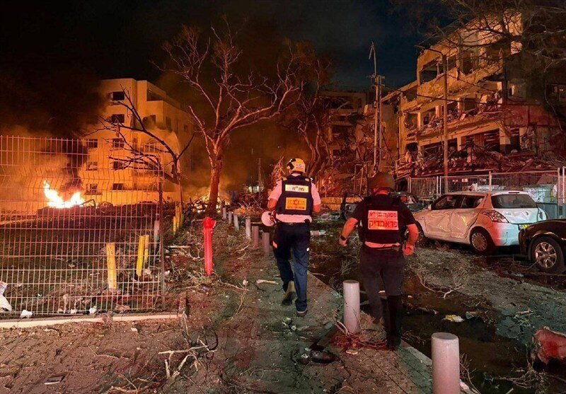 رسانه‌های اسرائیل:  ایران تاکنون ۳۷۰ موشک بالستیک و ۱۰۰ پهپاد را در جریان ۱۱ دور حمله شلیک کرده