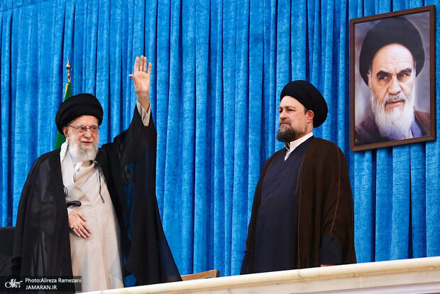 نامه سیدحسن خمینی به رهبری: در هر جبهه‌ای که لازم می‌دانید، با افتخار حاضر خواهم بود