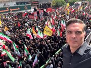 سلفی خبرنگار سی‌ان‌ان با تهرانی‌ها خبرساز شد