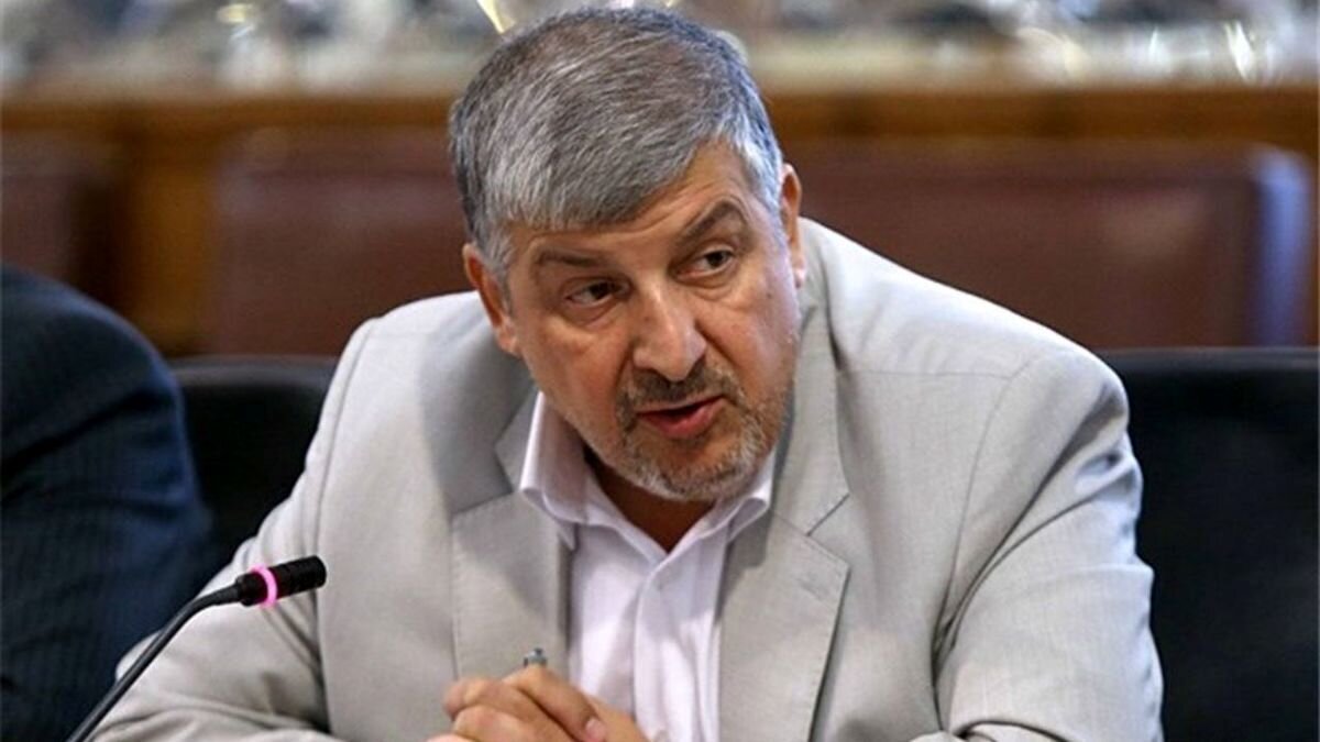 صداوسیما مردود اعلام شد/ مدیریت رده‌های پایین باید شخم بخورد!