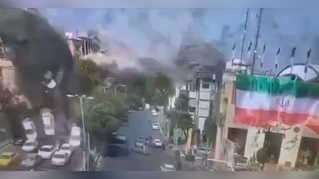 انتشار تصاویر حملات اسرائیل در تهران؛ جنگ با خودروهای خیابان!