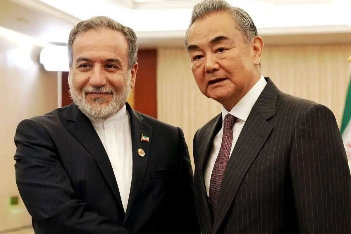 وزیر خارجه چین در دیدار با عراقچی: به حمایت از ایران برای مقاومت در برابر سیاست‌های قلدرمآبانه و حفظ حاکمیت ملی آن، ادامه خواهیم داد