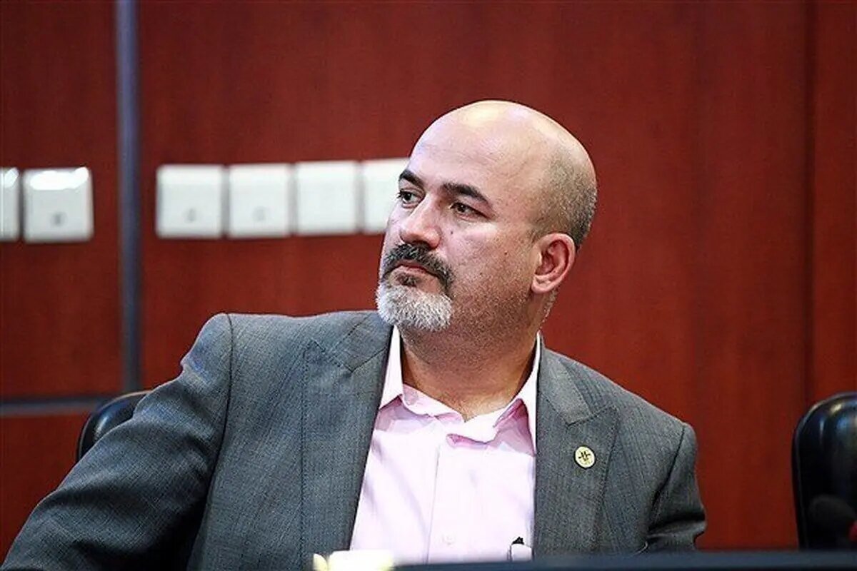 تا زمانی که مدیران به صادرات سیب و هندوانه افتخار میکنند دریاچه ارومیه احیا نخواهد شد تا زمانی که مدیران به صادرات سیب و هندوانه افتخار میکنند دریاچه ارومیه احیا نخواهد شد