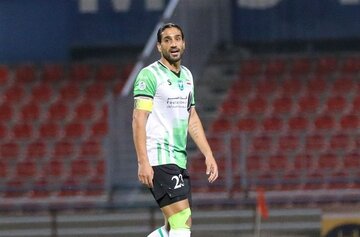 پاسخ منفی به پیشنهادهای مدافع پرسپولیس؛ ابرقویی سرخ‌پوش باقی می‌ماند
