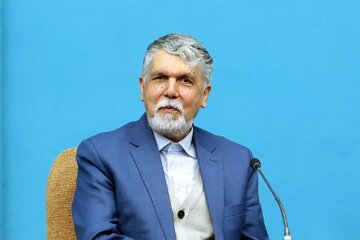 سیدعباس صالحی: اگر فردی زیر پرچم ایران آمده قدرش را بدانیم