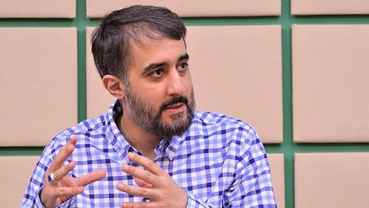 حمله تند مداح مشهور به صداوسیما به خاطر توقف این برنامه