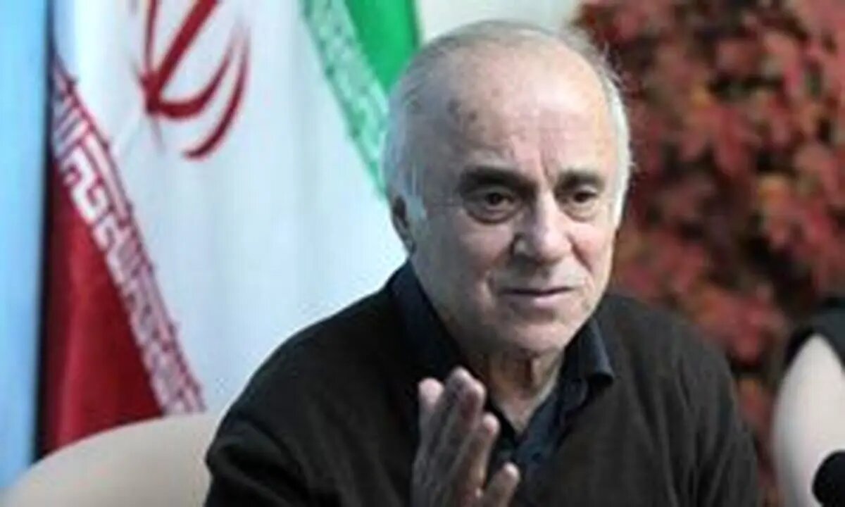 تلفن منزل رئیس فدارسیون شنود می‌شد/ عدم شرکت در نماز جمعه دلیل خط خوردن ملی‌پوش فوتبال