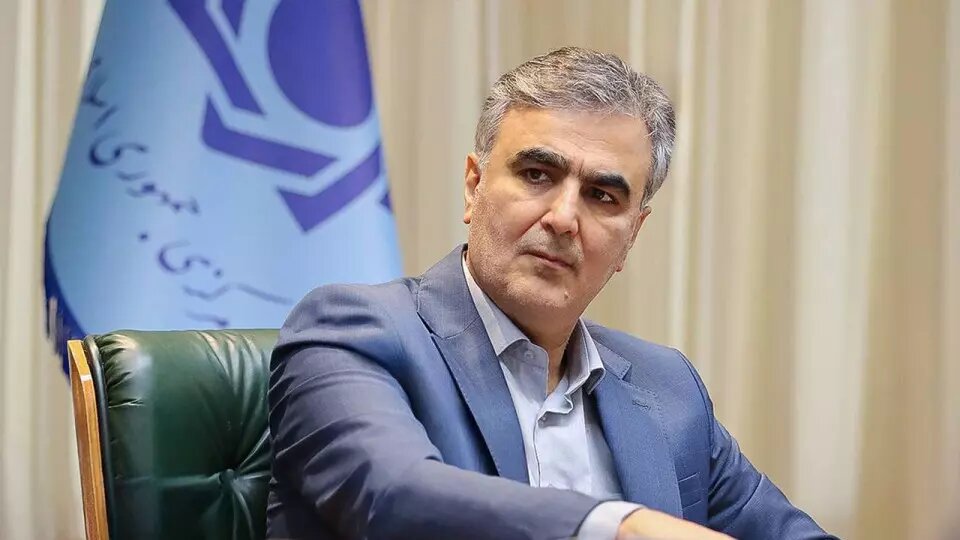 فرزین: وام ازدواج و خرد با فقط یک ضامن؛ بانکها باید سریع اجرا کنند فرزین: وام ازدواج و خرد با فقط یک ضامن؛ بانکها باید سریع اجرا کنند