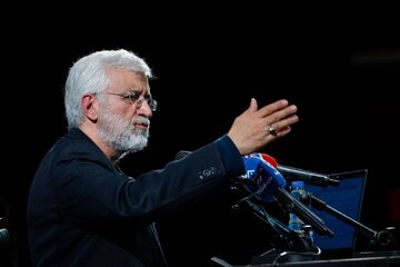 جلیلی می‌داند به خاطر «کرسنت» هوادارانش را هم از دست می‌دهد