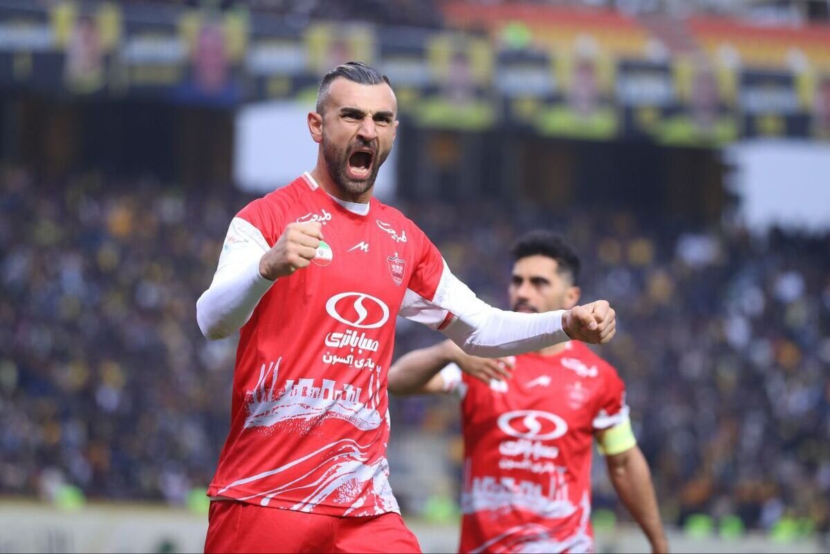 ۱۰ مهاجم برای ۱۱ گل؛ انتخاب مهاجم خارجی را از پرسپولیس یاد بگیرید! +عکس