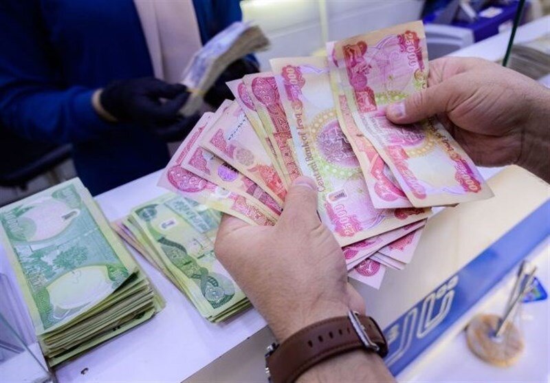 فردا آخرین روز فروش ارز اربعین؛ دینار عراق کمی ارزان شد فردا آخرین روز فروش ارز اربعین؛ دینار عراق کمی ارزان شد