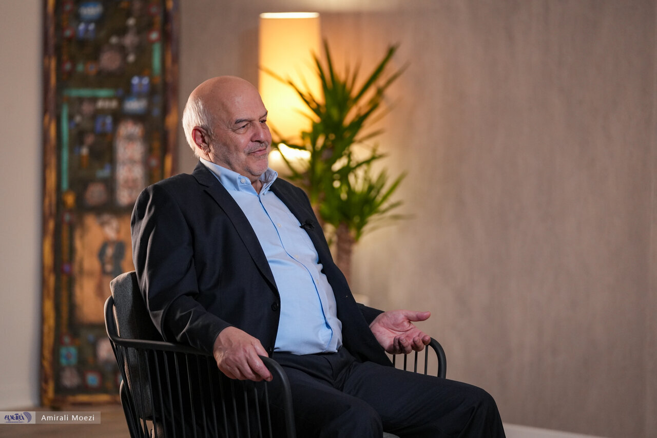 حرفهای مهم کلانتری؛ دریاچه ارومیه خشک نشد، خشکانده شد! حرفهای مهم کلانتری؛ دریاچه ارومیه خشک نشد، خشکانده شد!