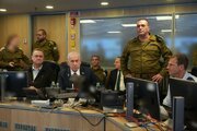 عکس نتانیاهو در اتاق جنگ منتشر شد