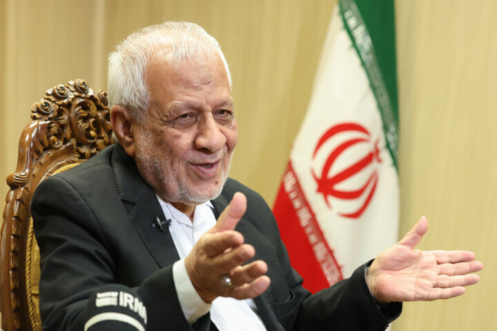 بادامچیان: پنج درصد آدم ناجور دلشان می‌خواهد در کشور بی‌حجابی حاکم باشد