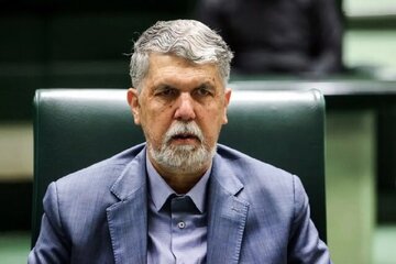 چرایی برگزاری ارکستر ارمنستان در تخت جمشید