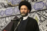 امام جمعه اردبیل خطاب به آذربایجان: در شرایط سخت‌تان ایران به داد شما می‌رسد نه آمریکا