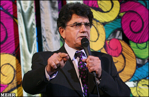 کنسرت همایون در شبی که برق را قطع کردند/ مخالفت با این اجرا سالها سابقه دارد!