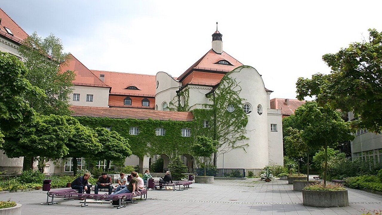 خبر شوکهکننده برای متقاضیان ایرانی: شهریه به دانشگاههای مونیخ رسید! راهنمای کامل برای یک تصمیم سرنوشتساز