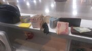 کارگر نجیب مشهدی، کیف پول یک میلیاردی را به صاحبش بازگرداند +عکس
