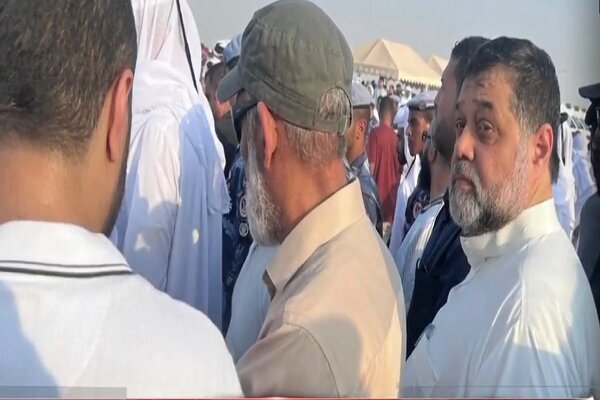 رهبران ارشد حماس پس از حمله اسرائیل به خیابان آمدند +عکس