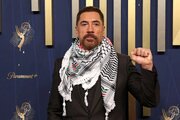 خاویر باردم با چفیه‌ای در حمایت از فلسطین در امی حاضر شد