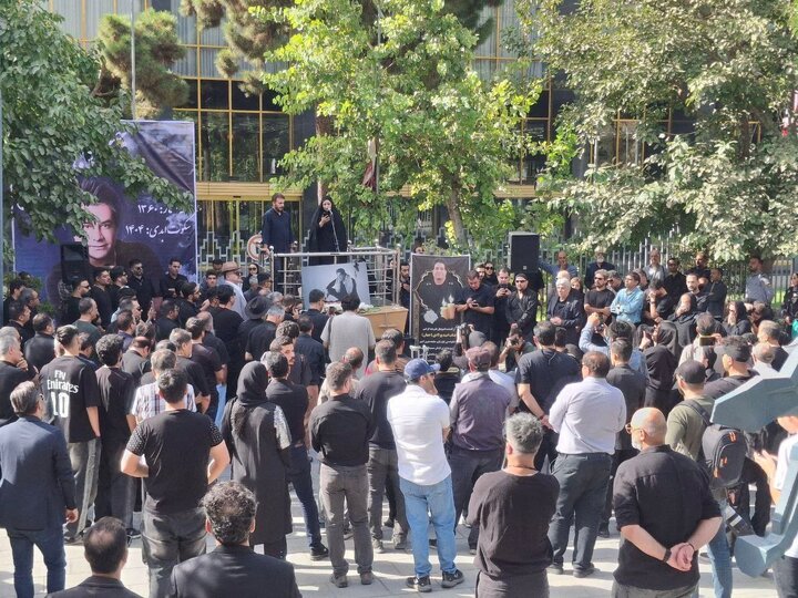گریه‌ها و فریادهای سید جواد هاشمی در مراسم تشییع امید جهان