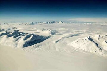 کشف یک سرزمین باستانی زیر یخ‌ها