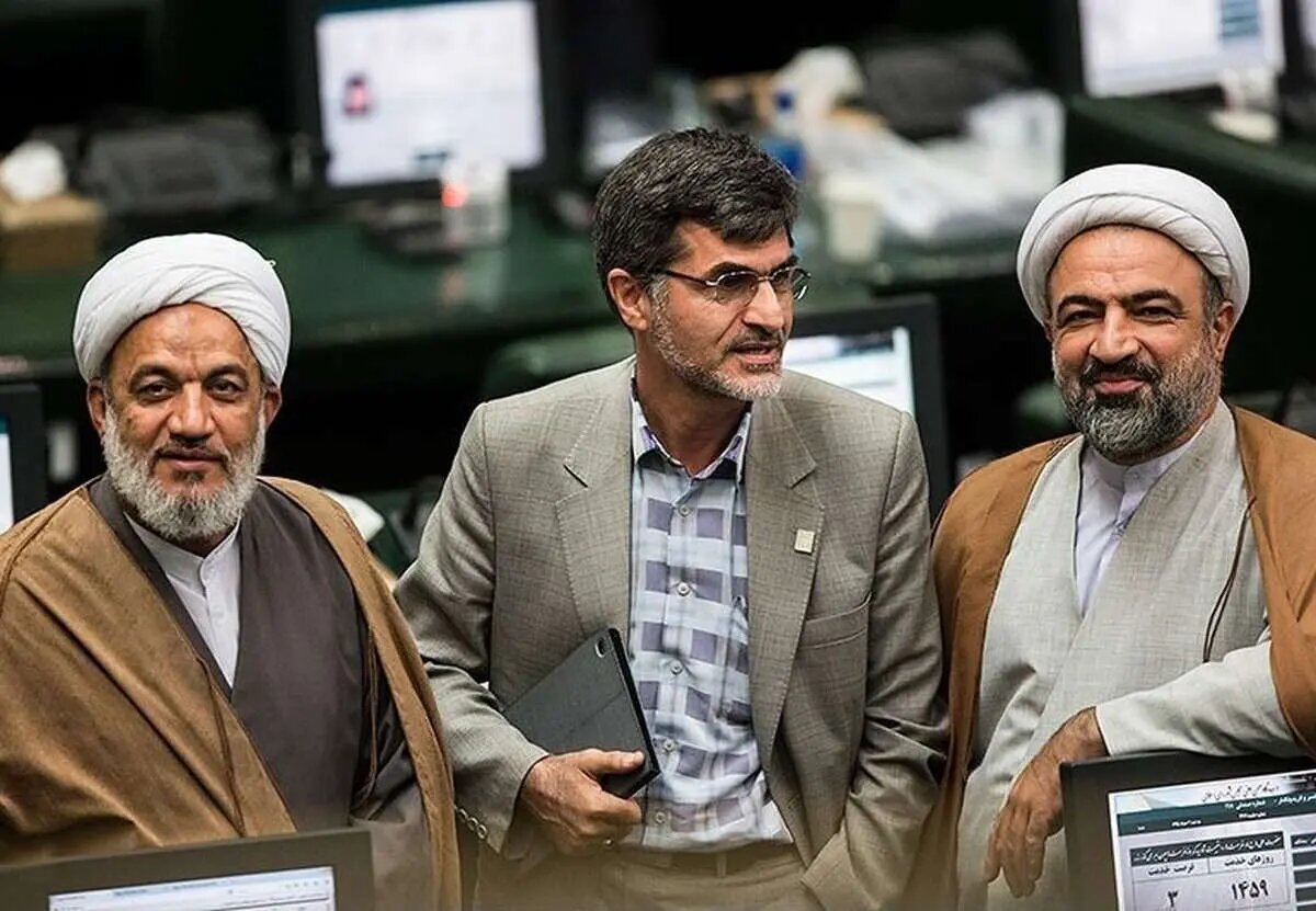 تاسف‌بار و دردناک؛ اگر می‌گویید برجام ۱۰ سال عمر مردم را تلف کرد...
