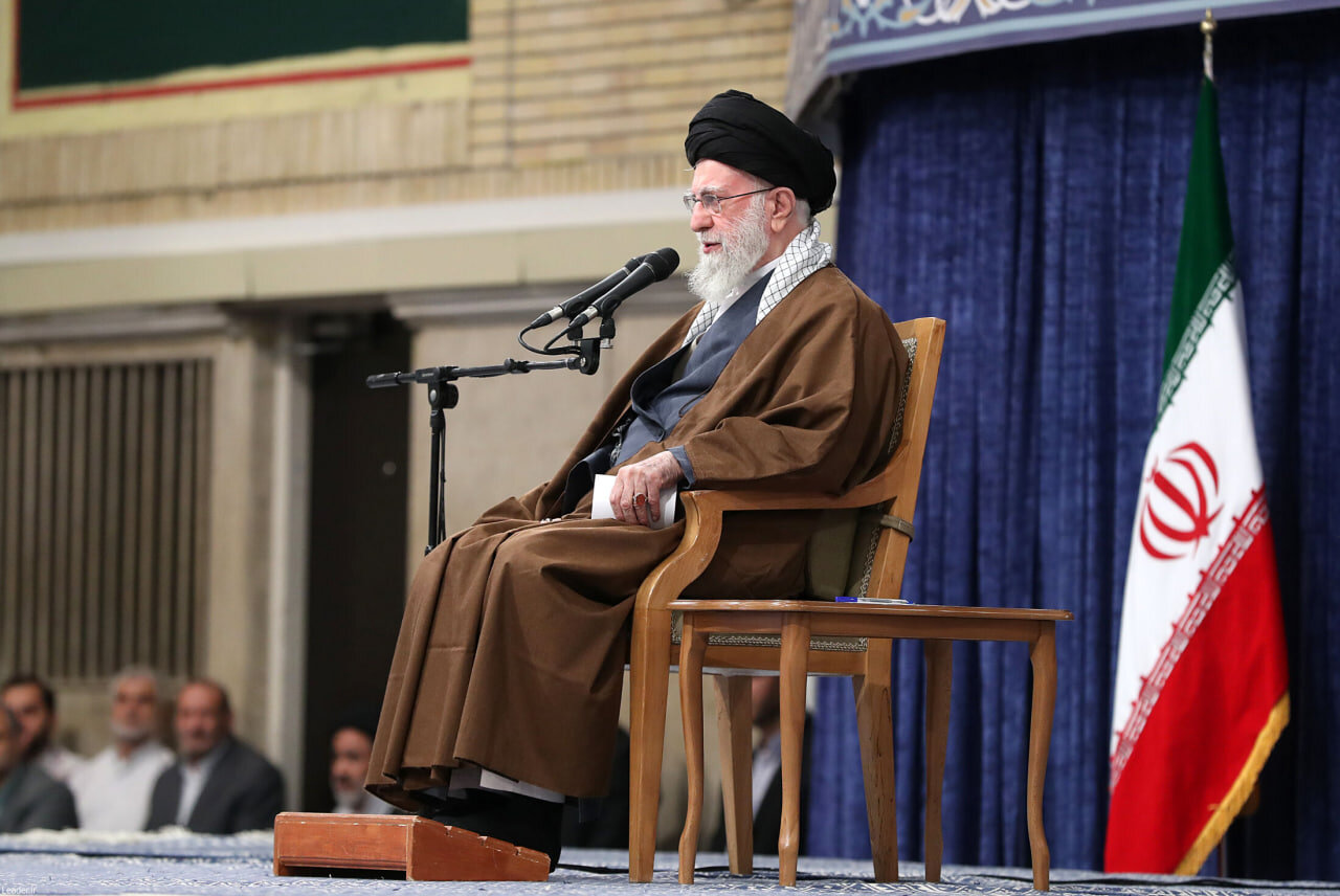 جواب تند و تیز رهبری به یاوه‌گویی‌ها ترامپ درباره بمباران هسته‌ای