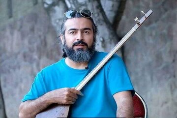 پرواز همای: نمیگذارند معین به ایران بازگردد