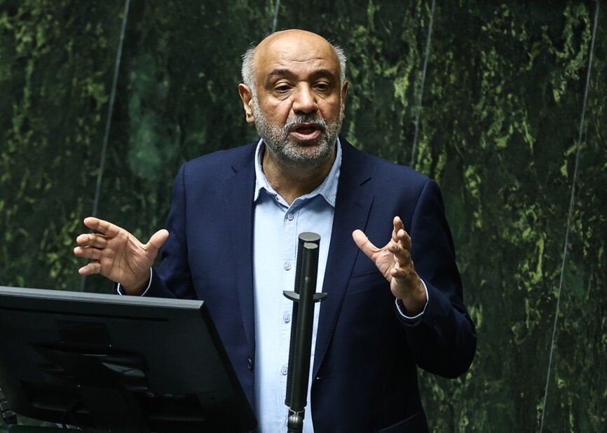 وزیر رفاه: طبق مصوبه مجلس باید ۲۷ میلیون نفر از دریافت یارانه حذف شوند وزیر رفاه: طبق مصوبه مجلس باید ۲۷ میلیون نفر از دریافت یارانه حذف شوند