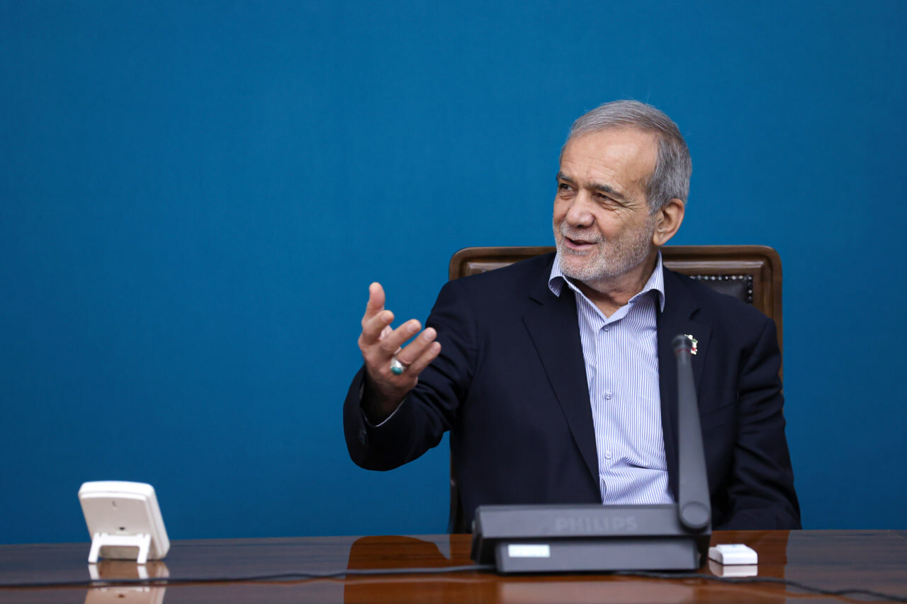 پزشکیان: رقم اضافه‌کار پرستاران، اصلاً قابل قبول نیست و باید اصلاح شود
