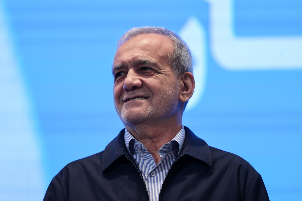 جلسه محرمانه پزشکیان برای برکناری یک وزیر جلسه محرمانه پزشکیان برای برکناری یک وزیر