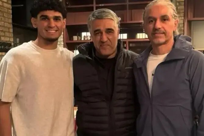 تصویر تازه از پژمان جمشیدی در کنار خانواده‌اش در کانادا