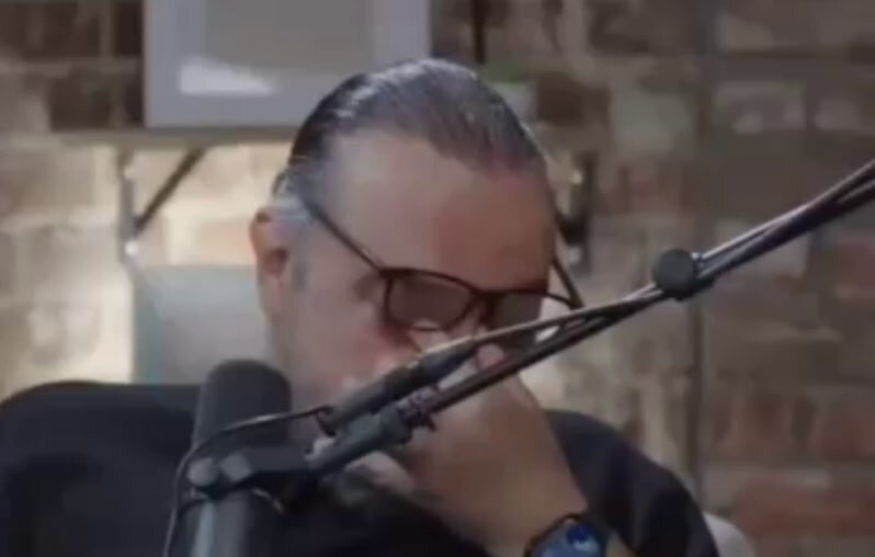 برزو ارجمند بعد از مهاجرت به گریه افتاد +ویدیو