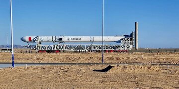 موشک‌های غول‌پیکر چینی آماده شلیک/ فضا در مشت چینی‌ها +عکس