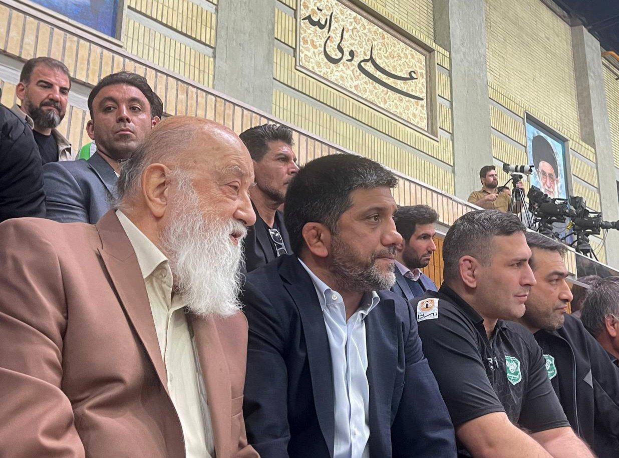 جویباری‌ها با نام خادم، دبیر را سکه یک پول کردند