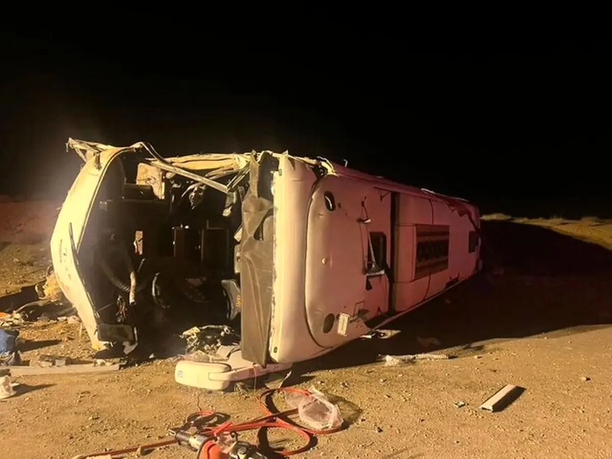 آخرین جزئیات تصادف مرگبار اتوبوس اصفهان - مشهد در نطنز