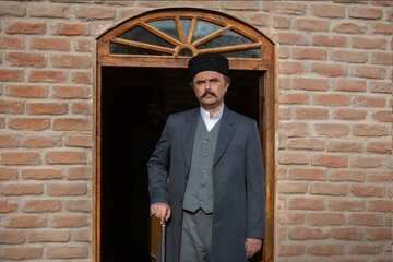 بازیگر محبوب ناگهان سریال بامداد خمار را ترک کرد