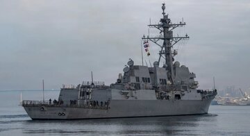 آمریکا برای مقابله با موشک‌های قدرتمند ایران ناوشکن به آب انداخت